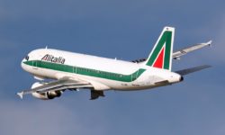 Alitalia taglia voli